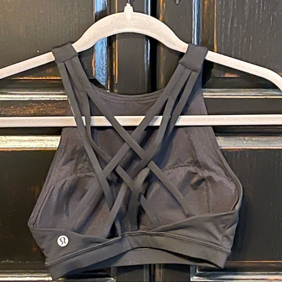 Lululemon Free To Be Serene Bra High Neck Light Support C/D Cup • Black • Size 2 - Picture 4 of 8